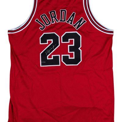 Michael Jordan aláírt Nike kosármez (Bulls)