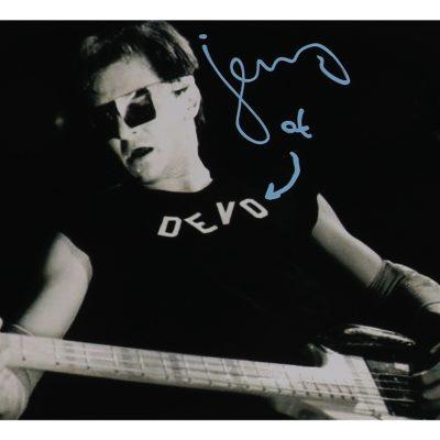 Gerald Casale 8X10 aláírt fotó (DEVO)