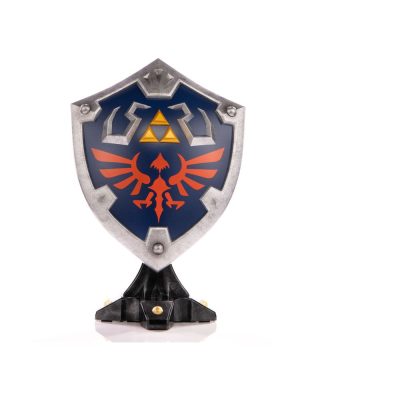 The Legend of Zelda Breath of the Wild PVC Szobor Hylian Shield Standard Edition 29 cm