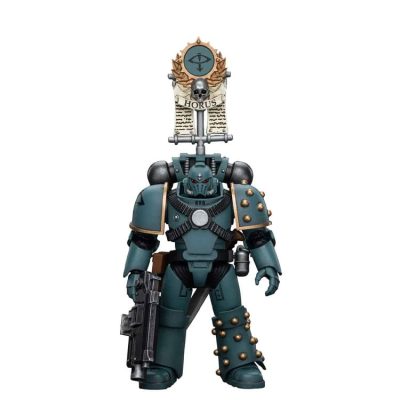 Warhammer The Horus Heresy Akciófigura 1/18 Sons of Horus MKIV Tactical Squad Legionary with Legion Vexilla 12 cm