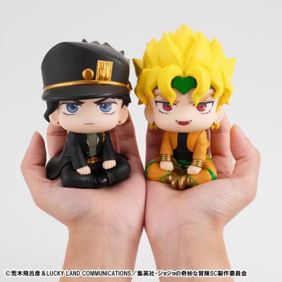 JoJo´s Bizarre Adventure Part 03: Stardust Crusaders Look Up PVC Szobor Jotaro Kujo & Dio 11 cm (with gift)