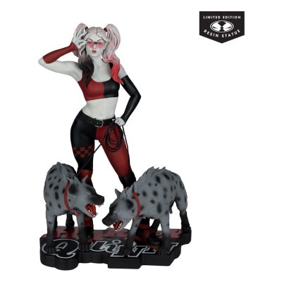 DC Direct Harley Quinn: Red White & Black Szobor 1/10 Harley Quinn by Jenny Frison 19 cm