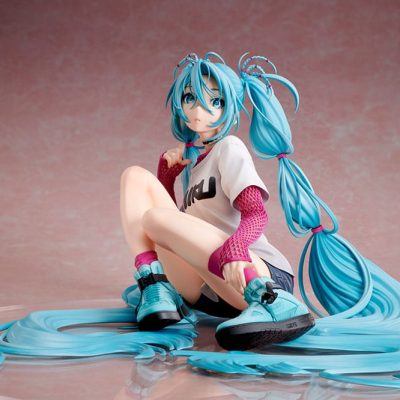 Hatsune Miku Szobor 1/4 Yoneyama Mai The Latest Street Style "Cute" 17 cm