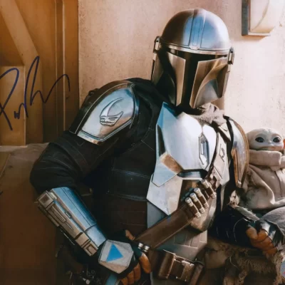 Pedro Pascal aláírt 8X10 fotó The Mandalorian & Grogu (Star Wars)