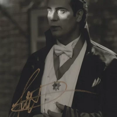 Todd Stashwick aláírt 8X10 fotó Supernatural (Odaát - Dracula)