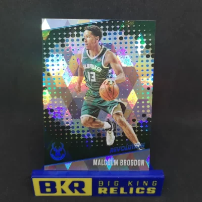 2017-18 Panini Revolution Cubic #68 Malcolm Brogdon /50 kosaras kártya