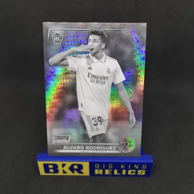 2022-23 Stadium Club Chrome UEFA Black and White Prism Refractors #90 Alvaro Rodriguez /350 focis kártya