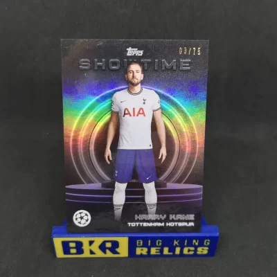 2022-23 Topps UEFA Club Competitions Showtime /75 Harry Kane focis kártya