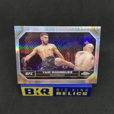 2024 Topps Chrome UFC Prism Refractors #197 Yair Rodriguez UFC kártya